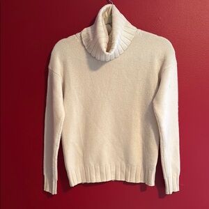 Theory Cashmere Cream Turtleneck Sweater